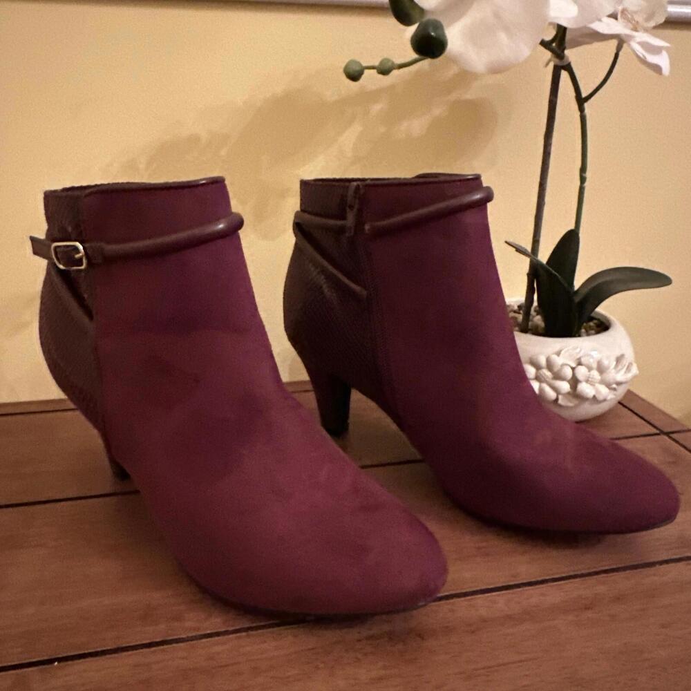 Karen Scott Women's Melinaa Booties Wine Micro Size 8.5 M